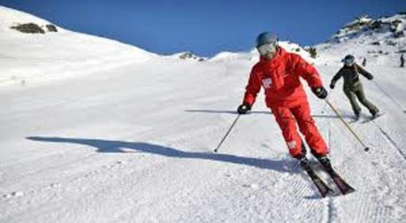 From Enthusiast to Professional: How Ski Instructor Certification Can Help You Achieve Your Dream